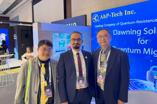 Dr. Salman Abdullah, Product Development Lead at QuantLase Lab LLC, visits AhP-Tech's Booth.